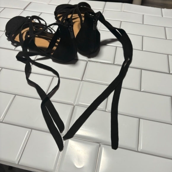 Torrid‎ Black Ankle Wrap Gladiator Sandal 12W - Picture 10 of 10